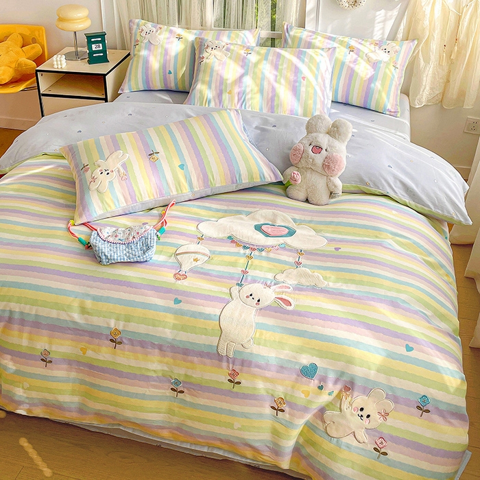 91家纺网 家纺一手货源 找家纺 暖意家纺 2026新款全棉贴布绣云朵兔四件套系列 云朵兔 蓝