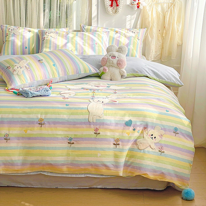 91家纺网 家纺一手货源 找家纺 暖意家纺 2026新款全棉贴布绣云朵兔四件套系列 云朵兔 蓝