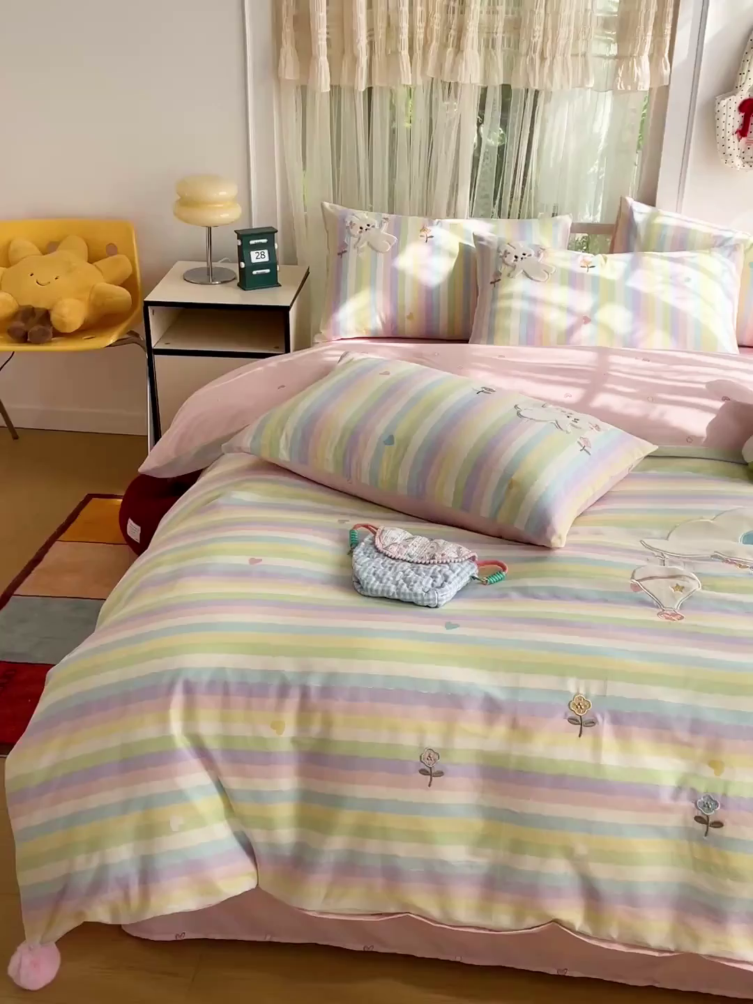 91家纺网 家纺一手货源 找家纺 暖意家纺 2026新款全棉贴布绣云朵兔四件套系列 云朵兔 粉