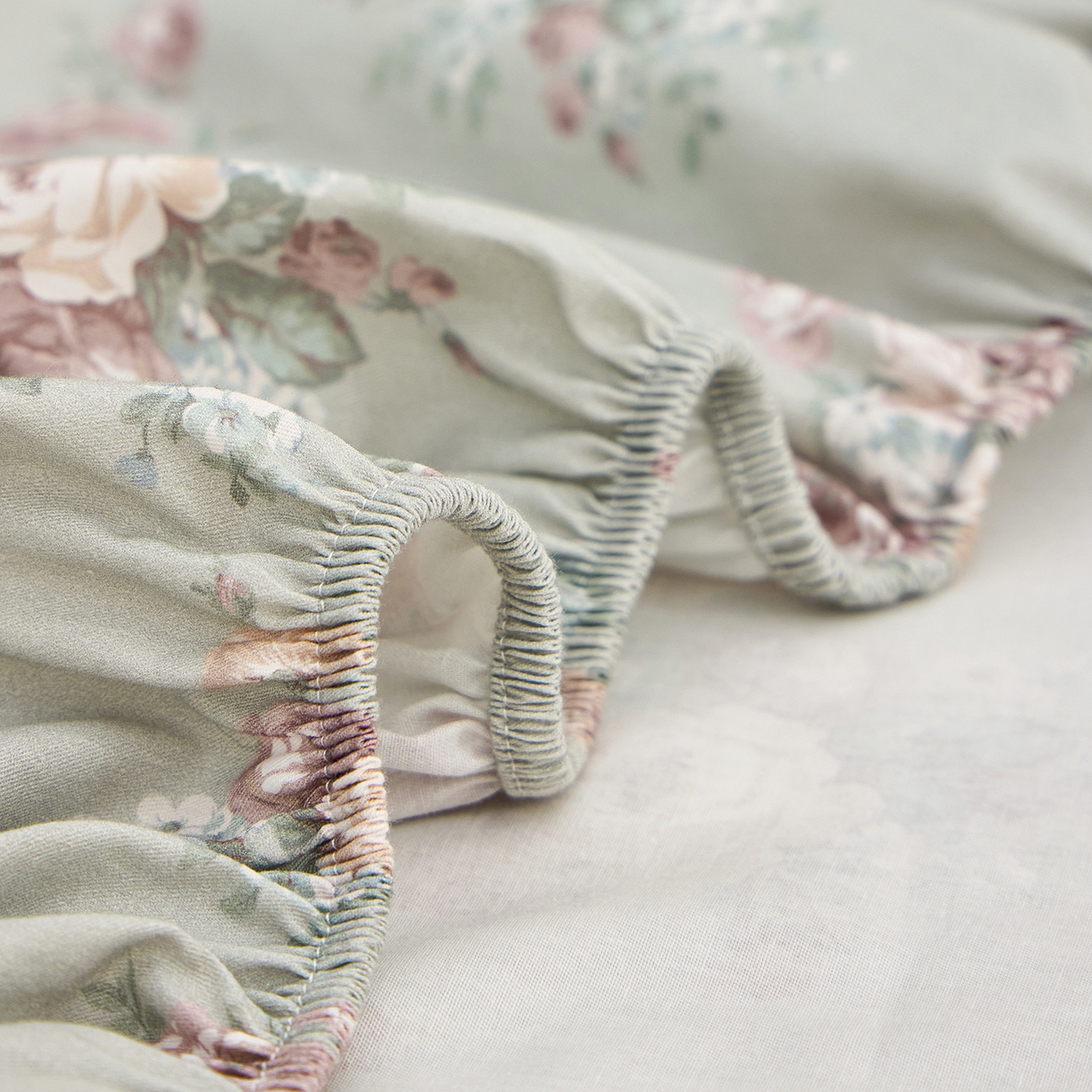 91家纺网 家纺一手货源 找家纺 元元家居（元元被业） 2026新款全棉13372套件及单品【印花款】-单床笠 金溪