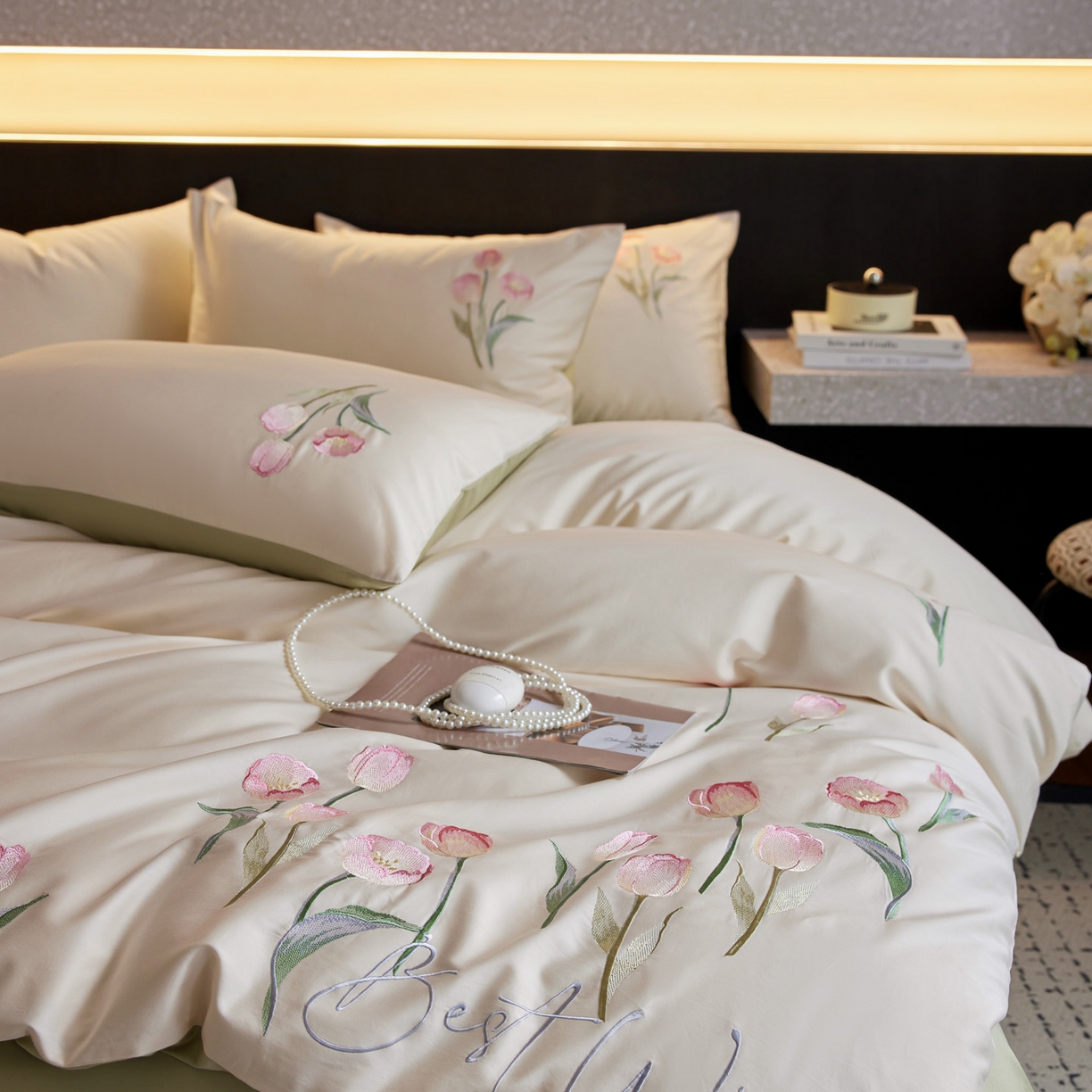 91家纺网 家纺一手货源 找家纺 爱缦 2026新款100S全棉CR工艺极简轻奢刺绣四件套-花海郁金系列风格二（券后控价：标准288，大号308） 花海郁金-白绿色
