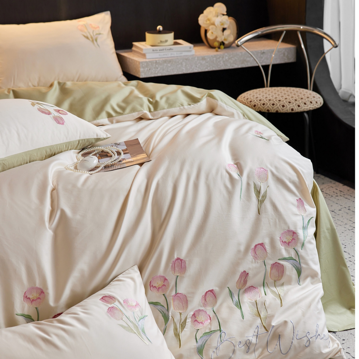 91家纺网 家纺一手货源 找家纺 爱缦 2026新款100S全棉CR工艺极简轻奢刺绣四件套-花海郁金系列风格二（券后控价：标准288，大号308） 花海郁金-白绿色