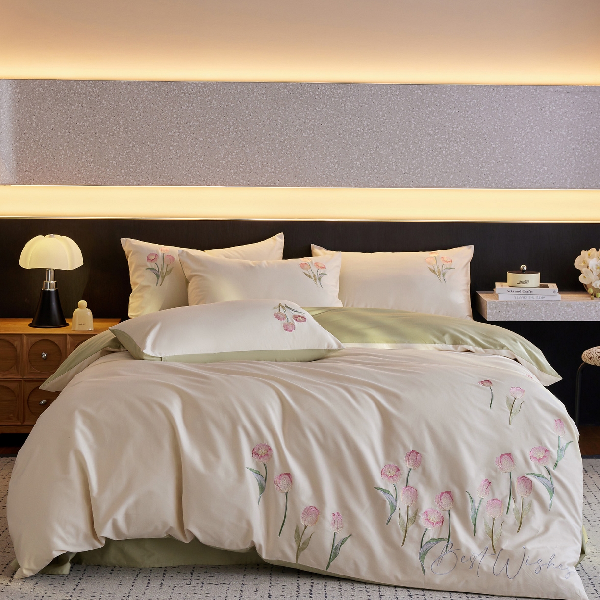 91家纺网 家纺一手货源 找家纺 爱缦 2026新款100S全棉CR工艺极简轻奢刺绣四件套-花海郁金系列风格二（券后控价：标准288，大号308） 花海郁金-白绿色