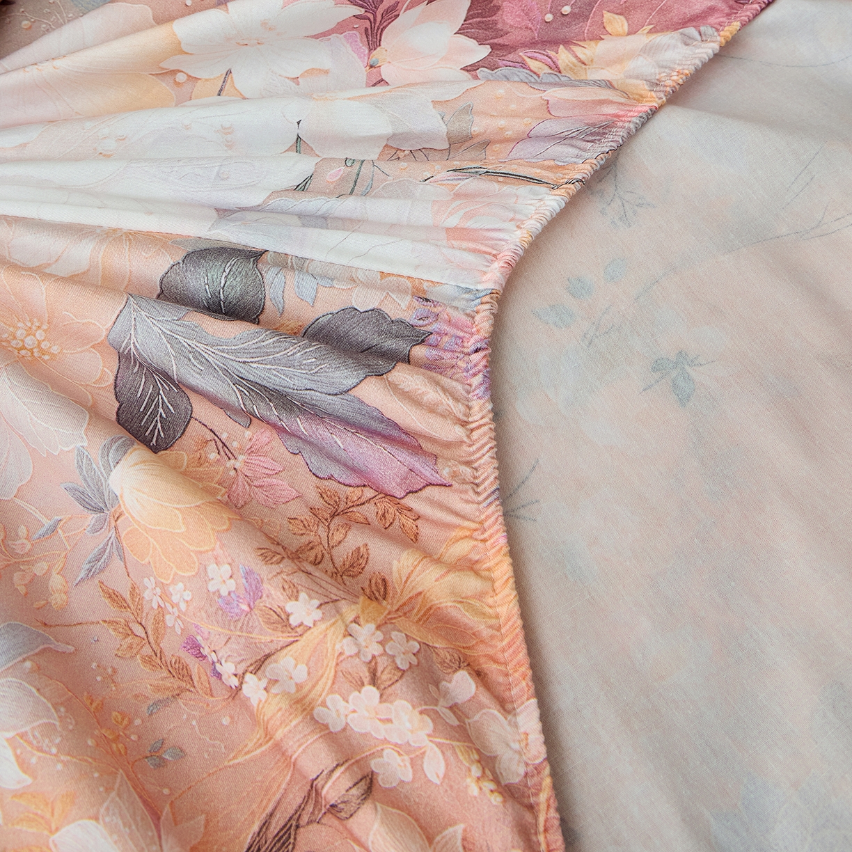 91家纺网 家纺一手货源 找家纺 元元家居（元元被业） 2026新款全棉13372套件及单品【印花款】-单床笠 惊艳