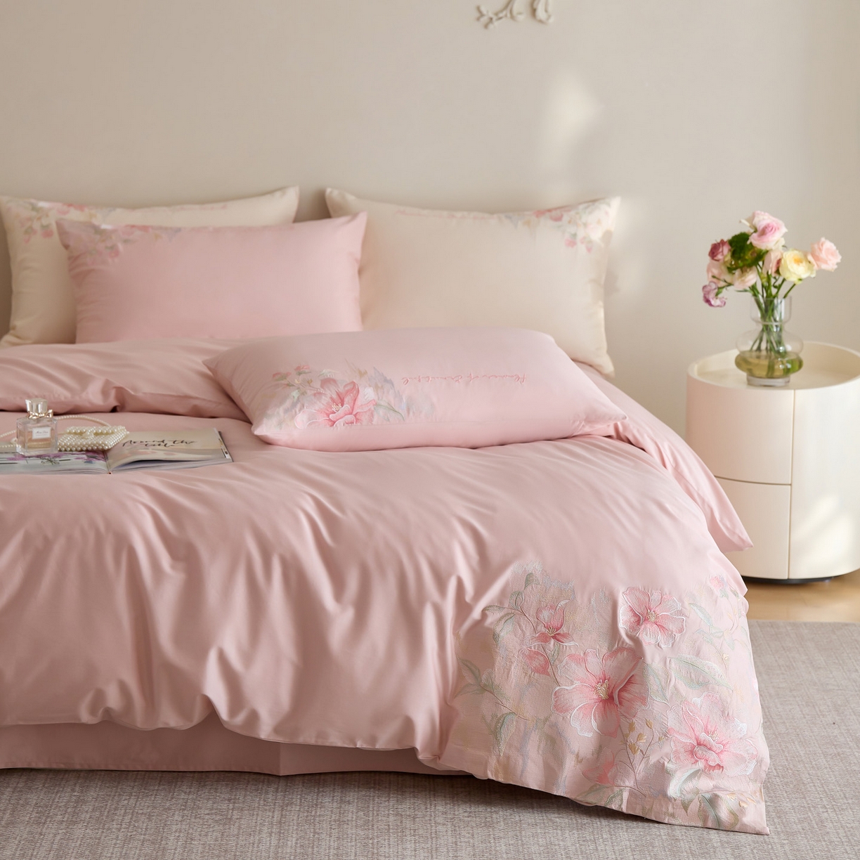 爱缦 2026新款100S全棉CR工艺极简轻奢刺绣四件套-秘境系列（券后控价：标准318，大号338） 粉色