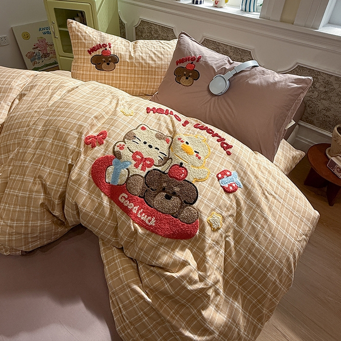 91家纺网 家纺一手货源 找家纺 欣宜家纺 2026新款全棉纯棉卡通毛巾绣四件套床上用品套件 快乐伙伴