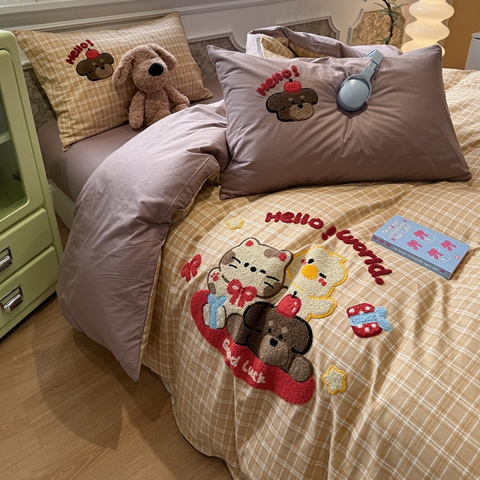 91家纺网 家纺一手货源 找家纺 欣宜家纺 2026新款全棉纯棉卡通毛巾绣四件套床上用品套件 快乐伙伴