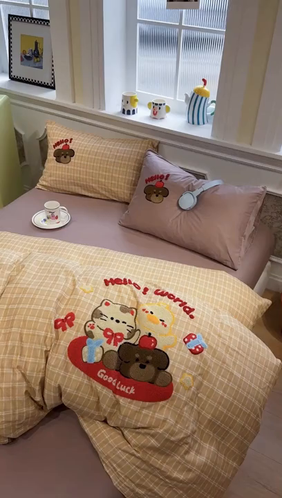 91家纺网 家纺一手货源 找家纺 欣宜家纺 2026新款全棉纯棉卡通毛巾绣四件套床上用品套件 快乐伙伴