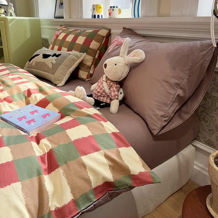 91家纺网 家纺一手货源 找家纺 欣宜家纺 2026新款全棉纯棉卡通毛巾绣四件套床上用品套件 甜心熊