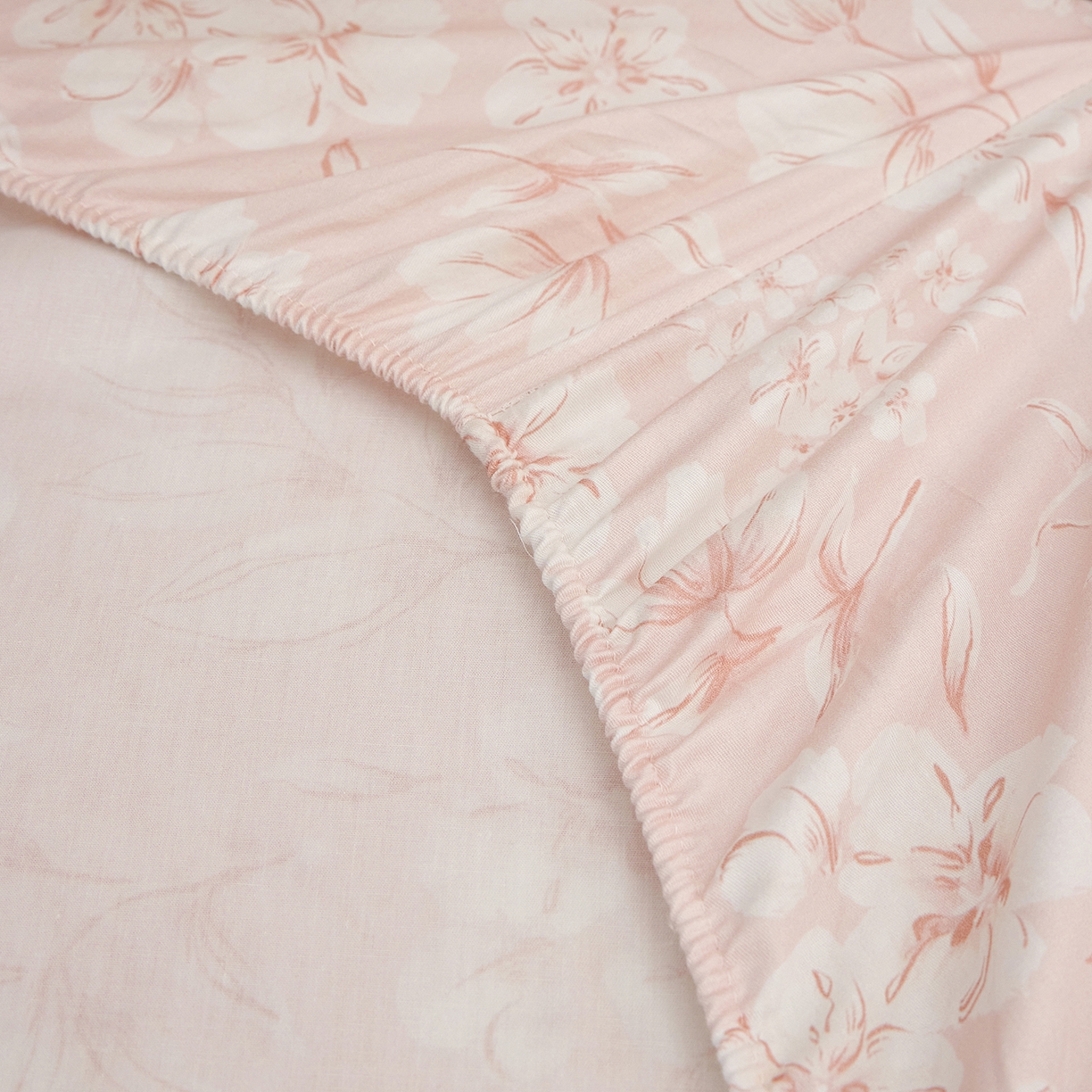 91家纺网 家纺一手货源 找家纺 元元家居（元元被业） 2026新款全棉13372套件及单品【印花款】-单床笠 婉约