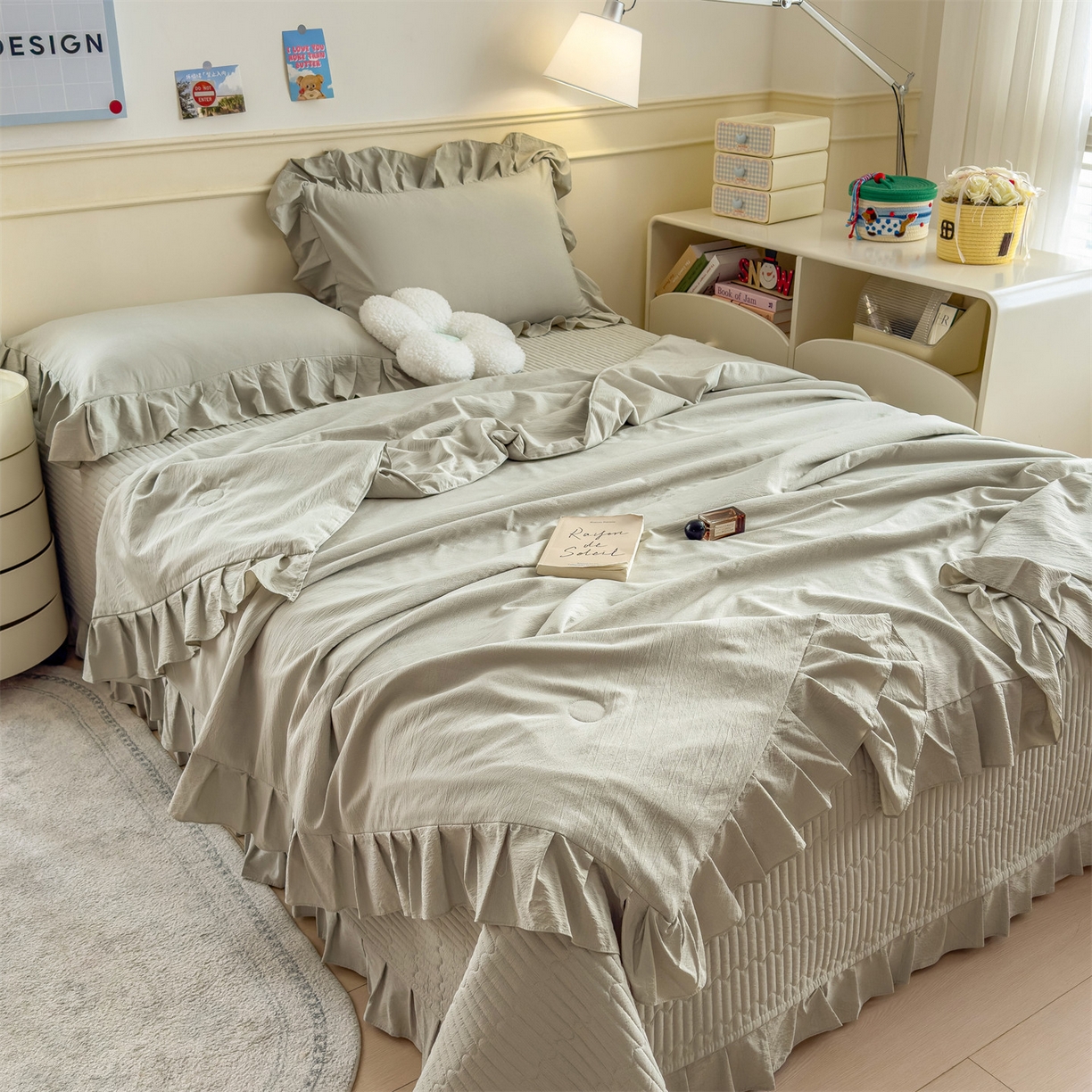 91家纺网 家纺一手货源 找家纺 兄弟坊 2026新款韩版凉感皱皱绵花边夏被床盖四件套 凉感皱皱绵-橄榄绿