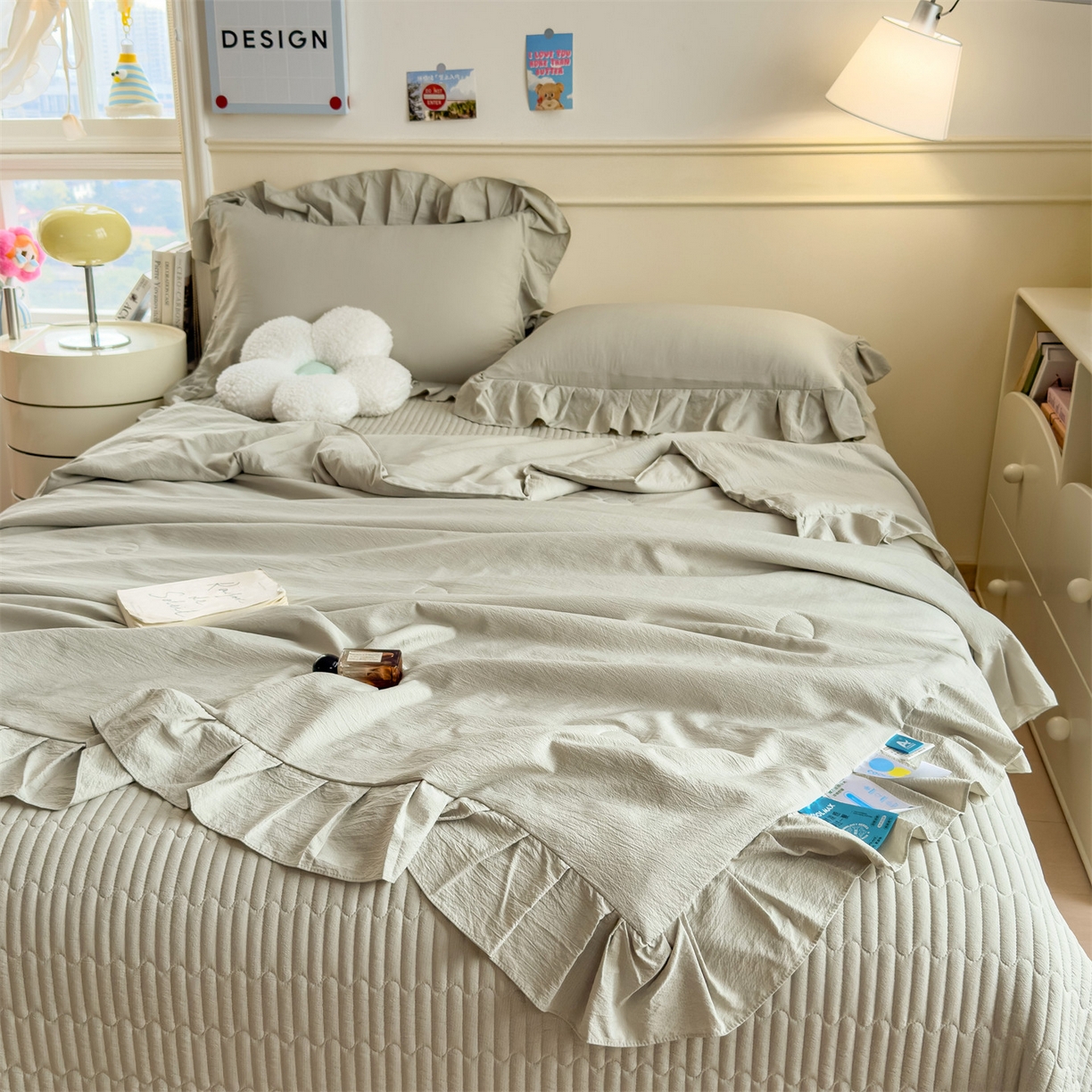 91家纺网 家纺一手货源 找家纺 兄弟坊 2026新款韩版凉感皱皱绵花边夏被床盖四件套 凉感皱皱绵-橄榄绿