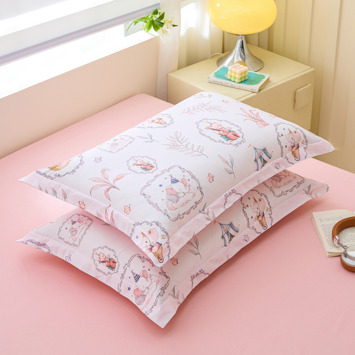 91家纺网 家纺一手货源 找家纺 元元家居（元元被业） 2026新款全棉13372套件及单品【印花款】-单枕套 乐园粉