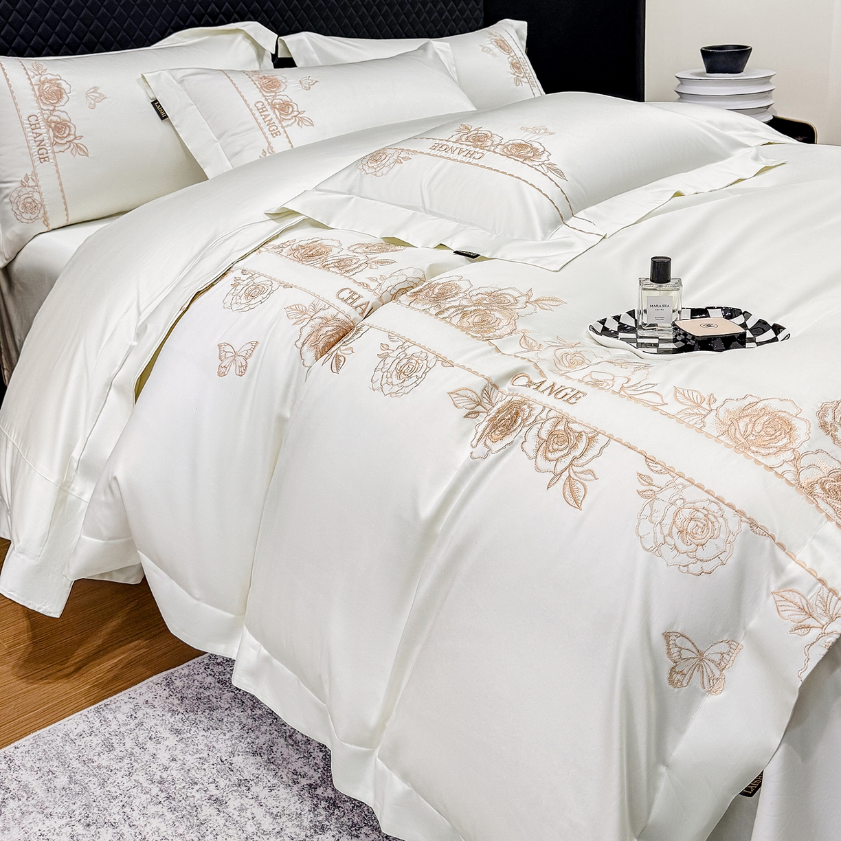 91家纺网 家纺一手货源 找家纺 莱势 2026新品100支纯棉全棉50x50s埃及长绒棉刺绣绣花四件套高端礼盒-倾城系列 倾城-贵族白