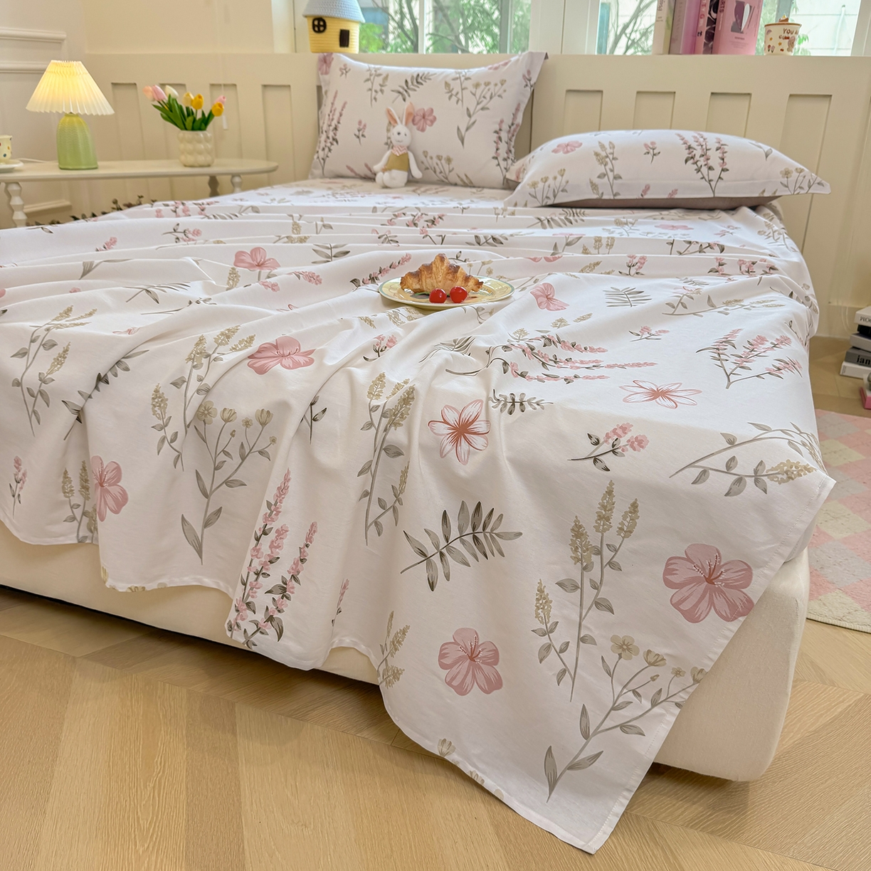 91家纺网 家纺一手货源 找家纺 壹贝家纺 2026新款全棉喷气印花床单系列 陌上花开