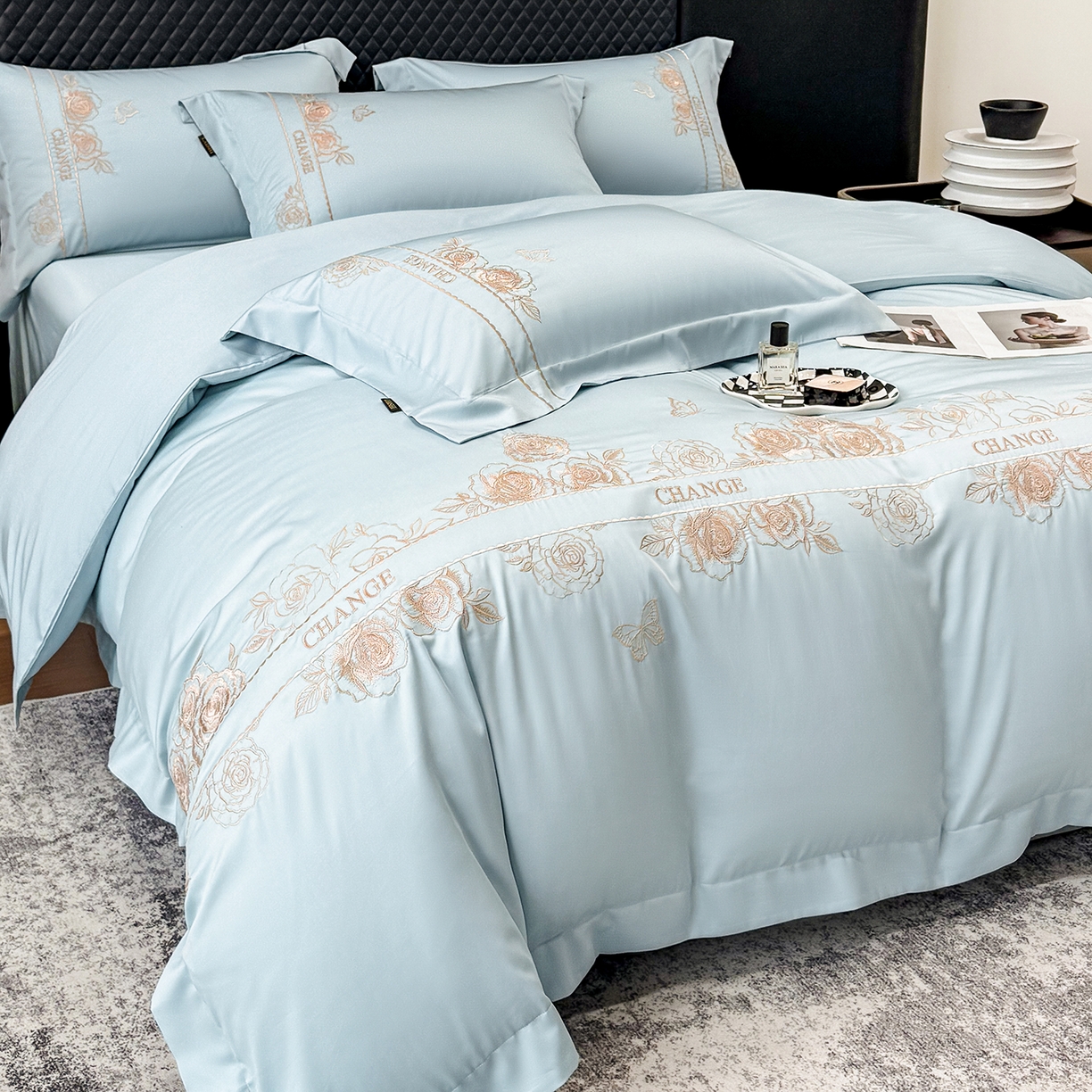 91家纺网 家纺一手货源 找家纺 莱势 2026新品100支纯棉全棉50x50s埃及长绒棉刺绣绣花四件套高端礼盒-倾城系列 倾城-天空蓝