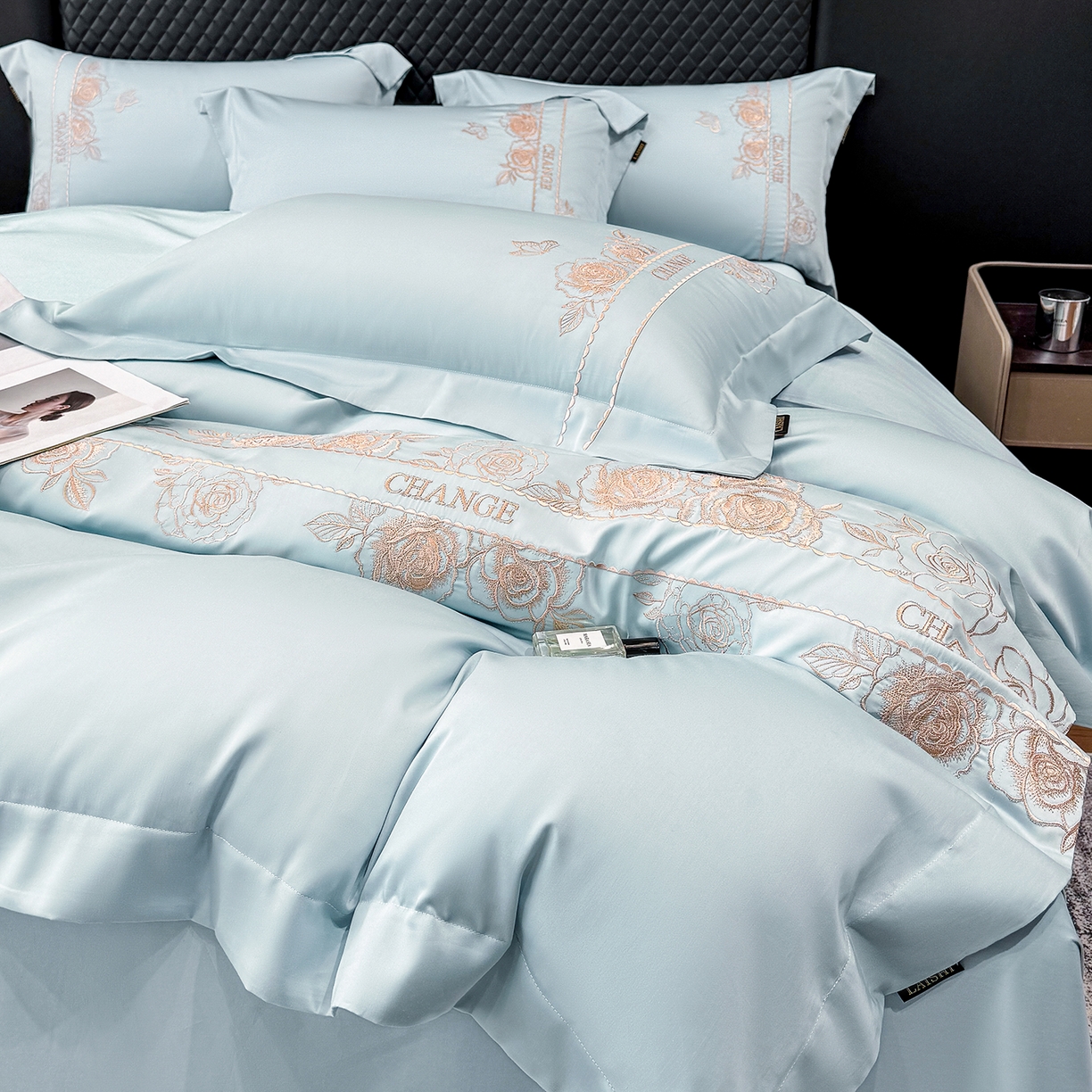 91家纺网 家纺一手货源 找家纺 莱势 2026新品100支纯棉全棉50x50s埃及长绒棉刺绣绣花四件套高端礼盒-倾城系列 倾城-天空蓝