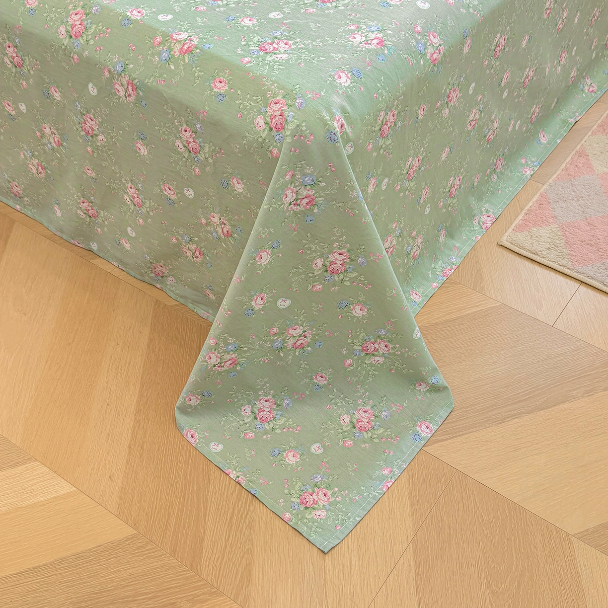 91家纺网 家纺一手货源 找家纺 壹贝家纺 2026新款全棉喷气印花床单系列 沐熙花-绿