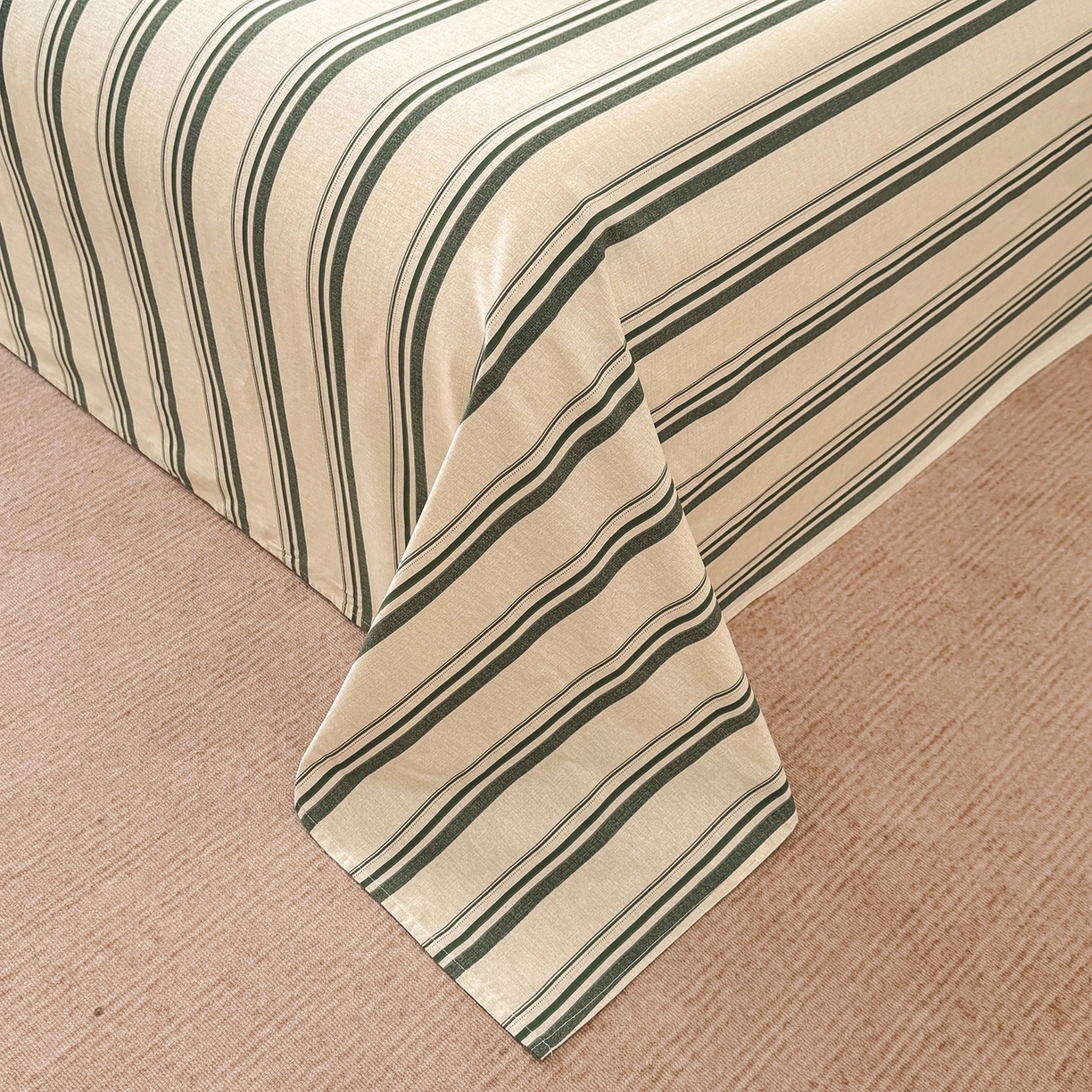 91家纺网 家纺一手货源 找家纺 壹贝家纺 2026新款全棉喷气印花床单系列 条纹