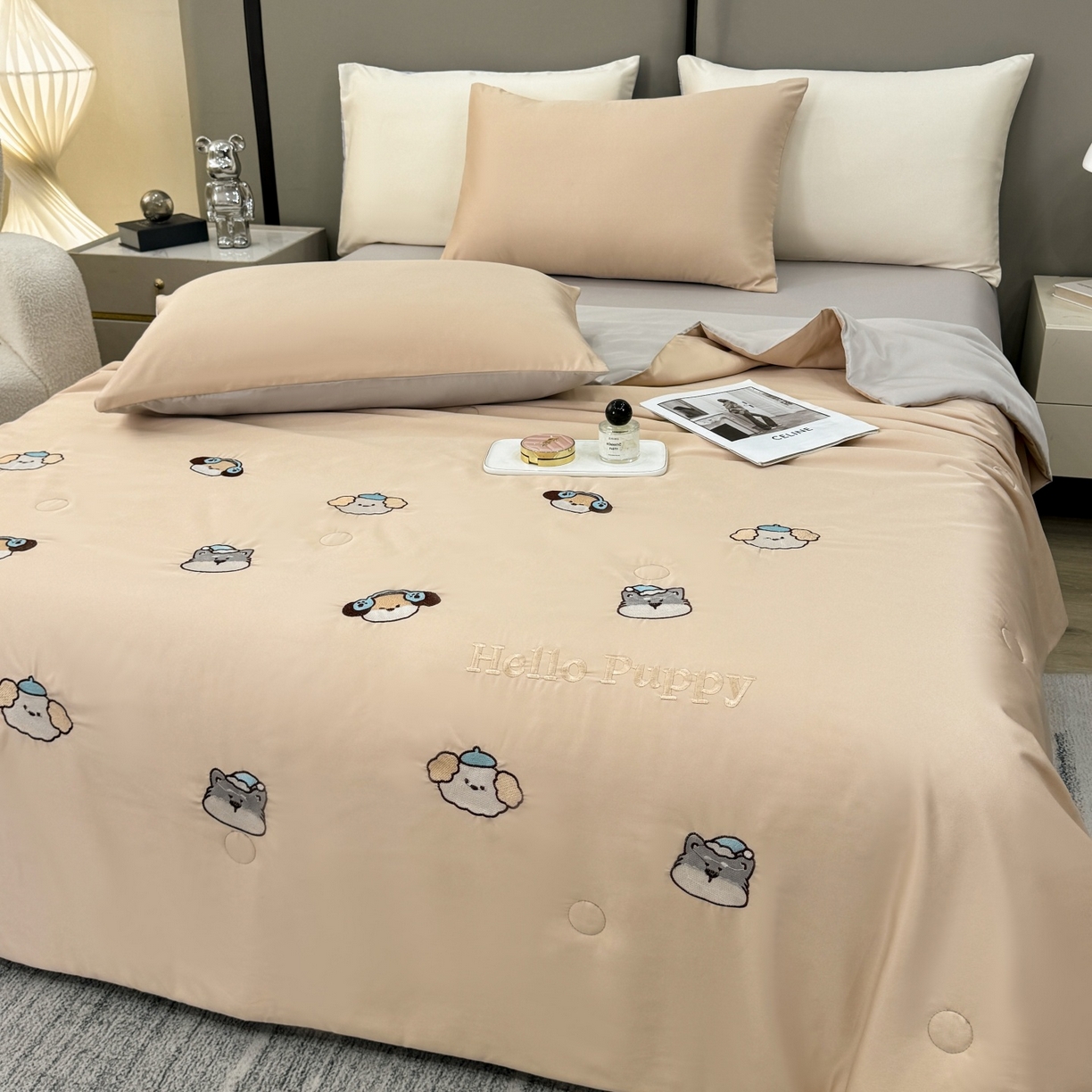 91家纺网 家纺一手货源 找家纺 （总）欢乐季 2026新款A类水洗冰丝满版刺绣夏被夏凉被空调被四件套