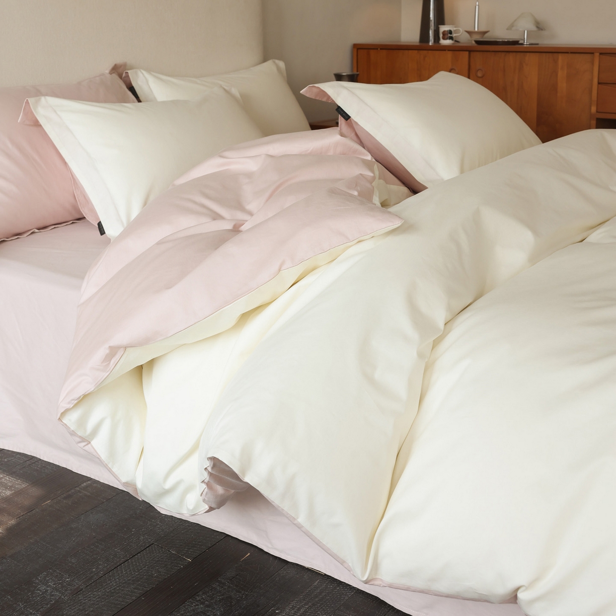 91家纺网 家纺一手货源 找家纺 万盛家纺 2025新款德芙绒牛奶绒法莱双拼四件套  藕灰-云水蓝