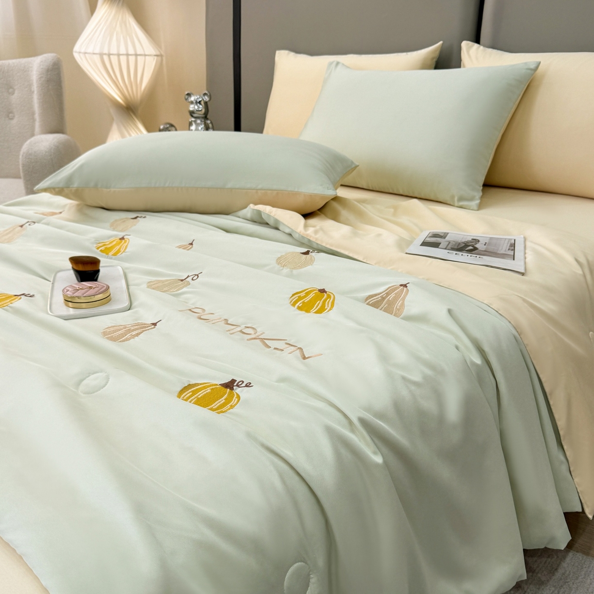 91家纺网 家纺一手货源 找家纺 欢乐季 2026新款A类水洗冰丝满版刺绣夏被夏凉被空调被四件套 南瓜-水果奶黄