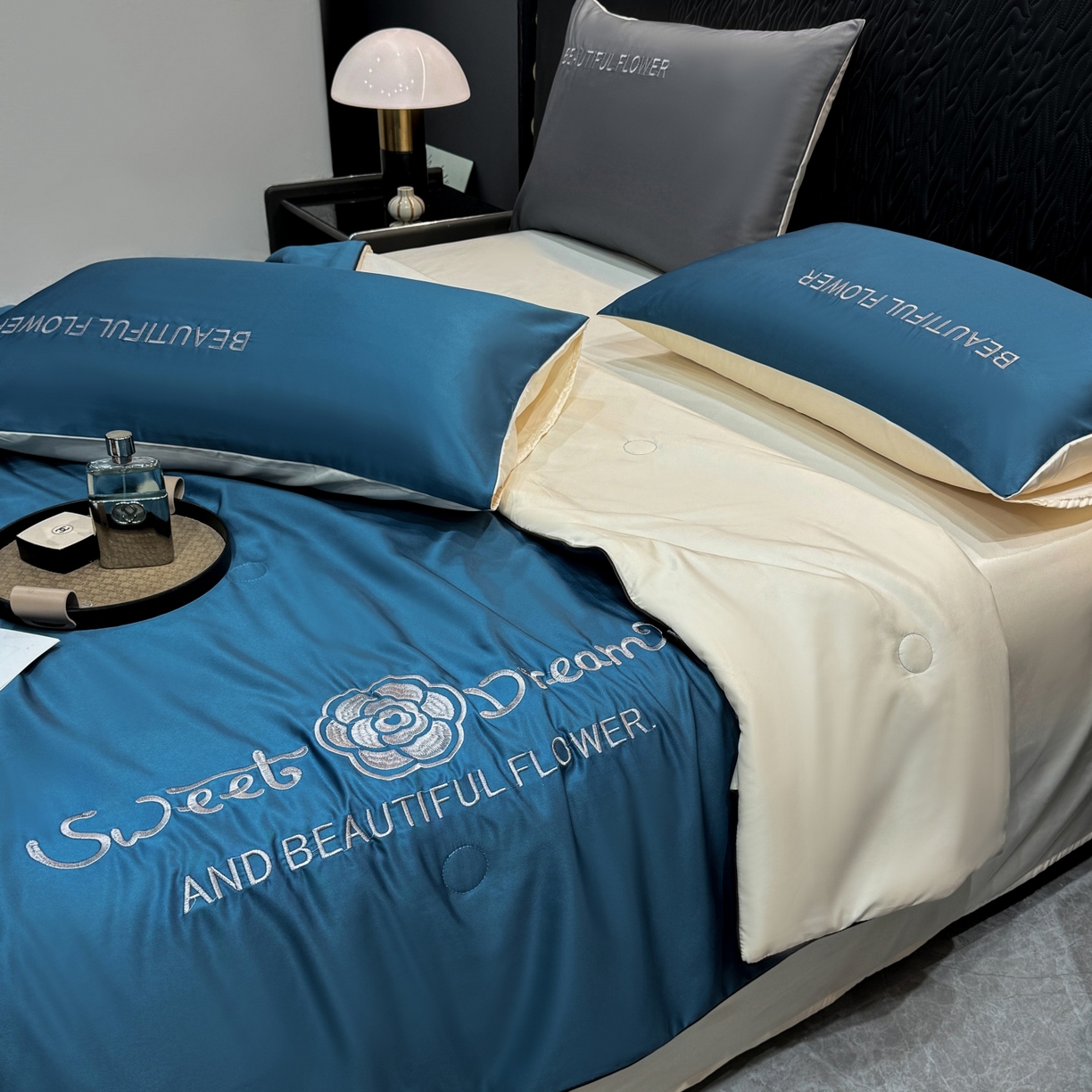 91家纺网 家纺一手货源 找家纺 （总）欢乐季 2026新款A类水洗冰丝山茶花刺绣夏被夏凉被空调被四件套