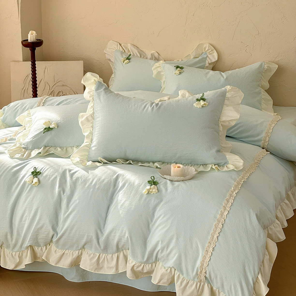 91家纺网 家纺一手货源 找家纺 庭笙 2026新款古法水洗棉感法式立体花韩版花边四件套-铃兰妙语 铃兰妙语-蓝