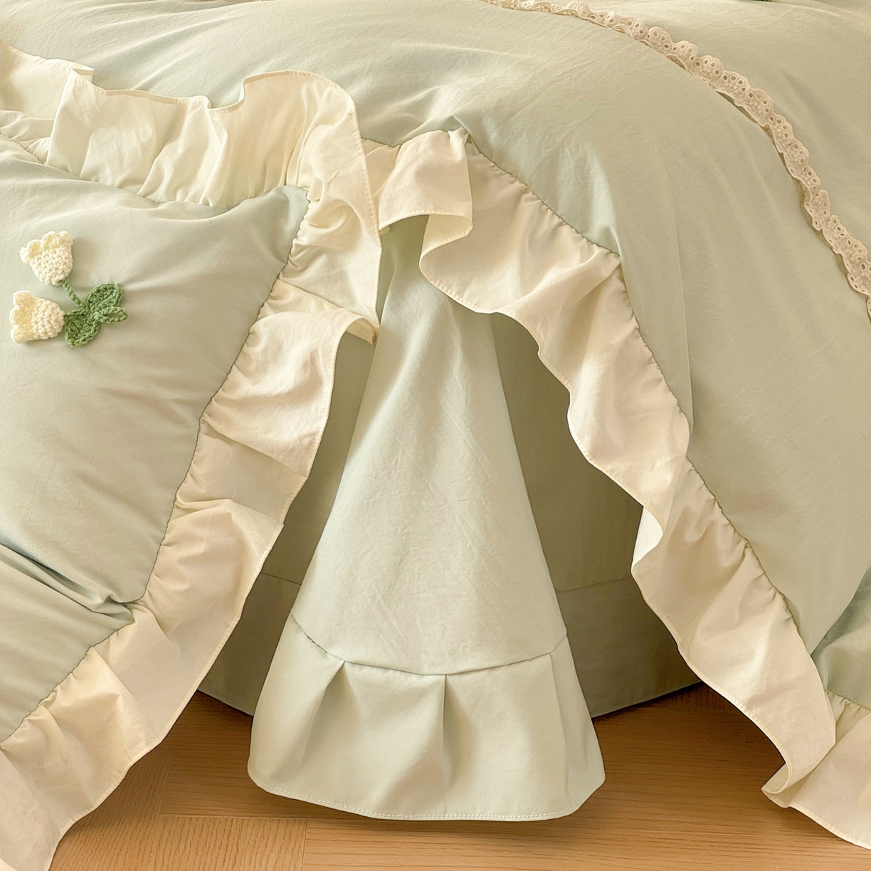 91家纺网 家纺一手货源 找家纺 庭笙 2026新款古法水洗棉感法式立体花韩版花边四件套-铃兰妙语 铃兰妙语-绿