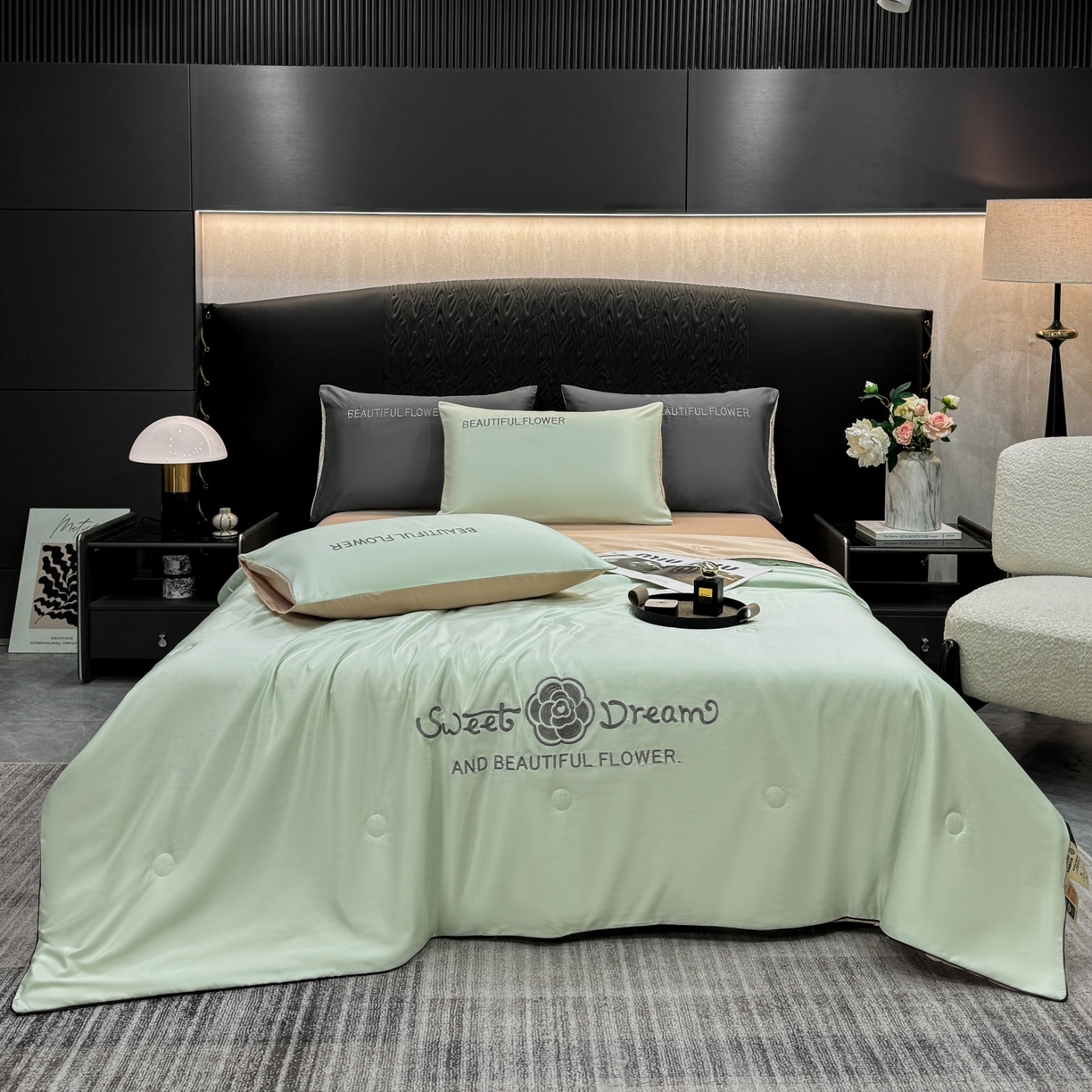 91家纺网 家纺一手货源 找家纺 欢乐季 2026新款A类水洗冰丝山茶花刺绣夏被夏凉被空调被四件套 青绿+香槟