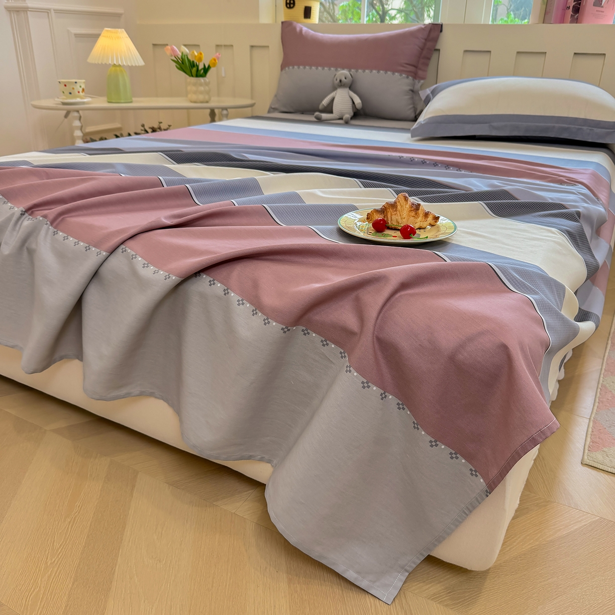 91家纺网 家纺一手货源 找家纺 壹贝家纺 2026新款全棉喷气印花床单系列 致青春