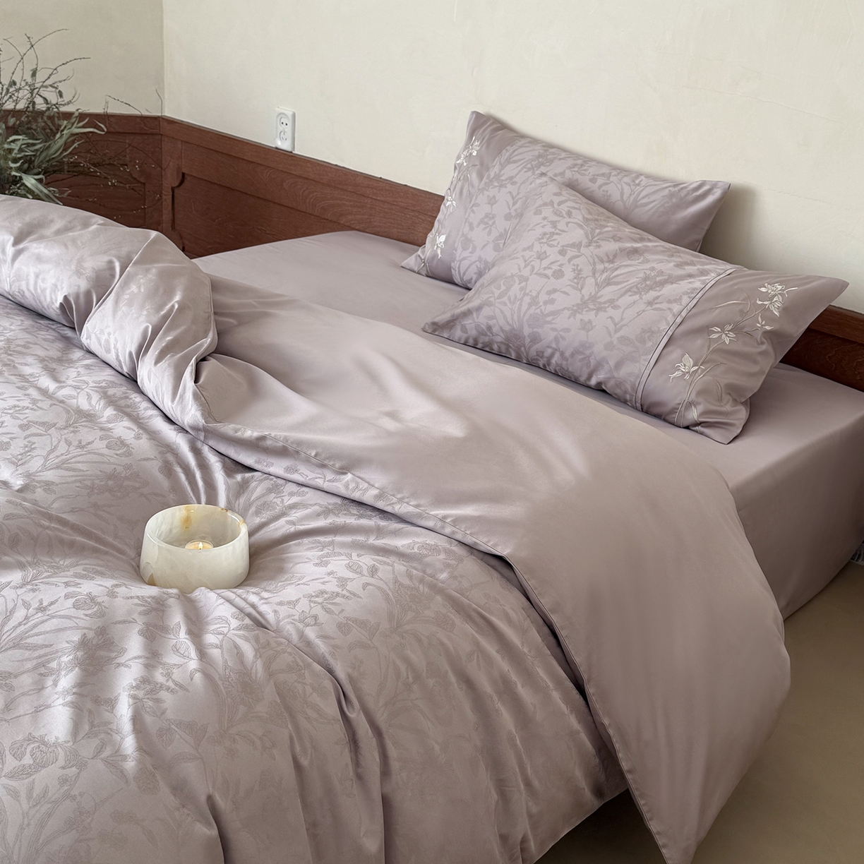 91家纺网 家纺一手货源 找家纺 （总）鹿班家居 2026春季新品100S长绒棉提花刺绣系列四件套-花盏（标准会员-20元）