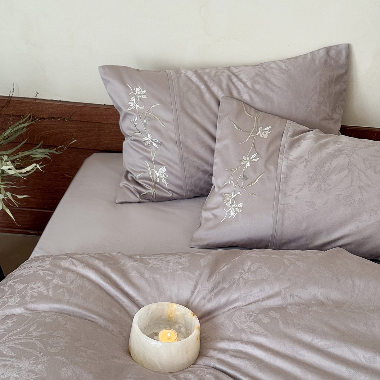 91家纺网 家纺一手货源 找家纺 （总）鹿班家居 2026春季新品100S长绒棉提花刺绣系列四件套-花盏（标准会员-20元）