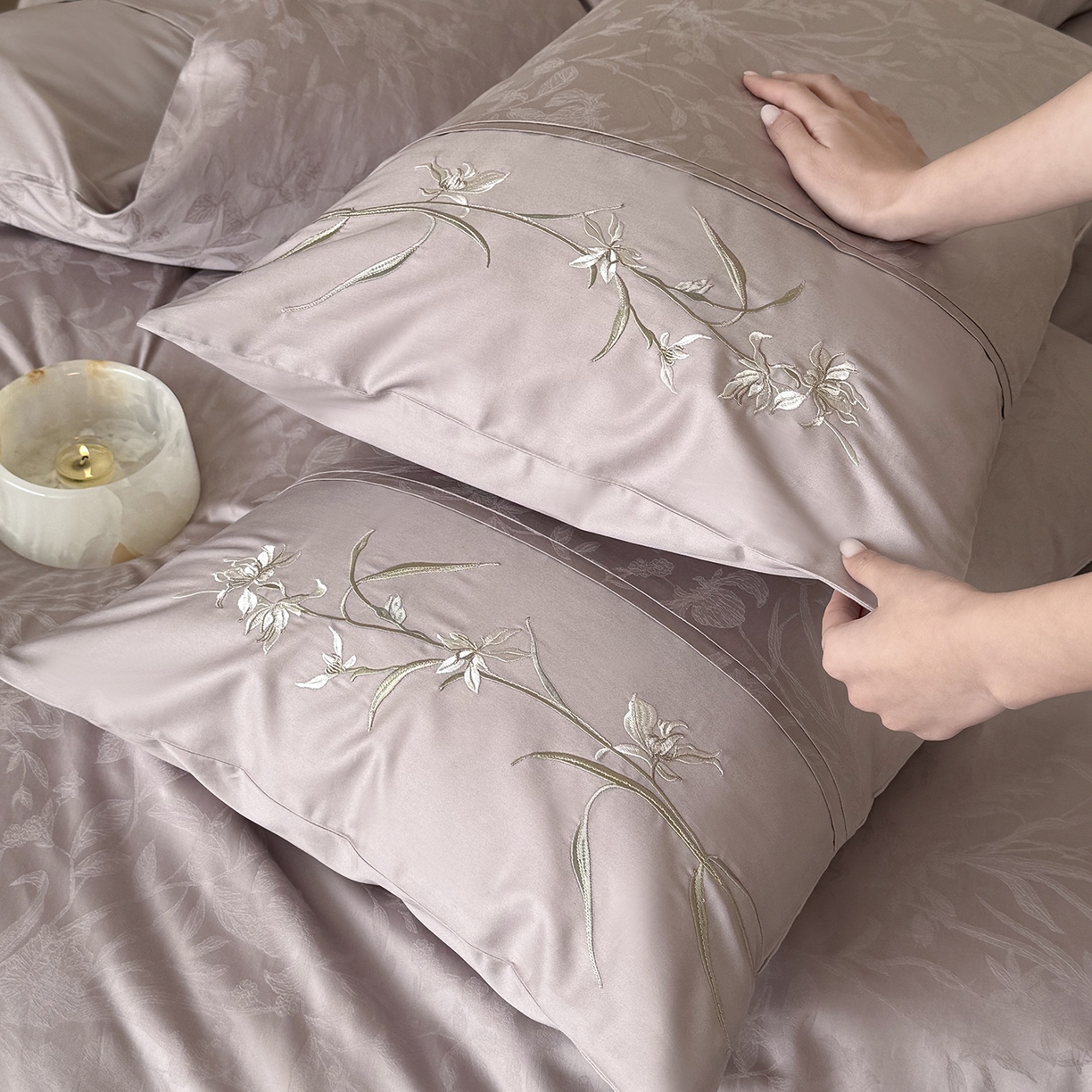 91家纺网 家纺一手货源 找家纺 （总）鹿班家居 2026春季新品100S长绒棉提花刺绣系列四件套-花盏（标准会员-20元）