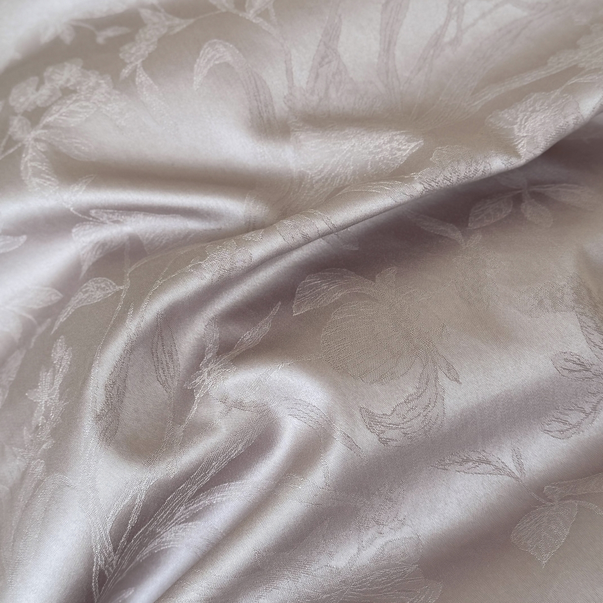 91家纺网 家纺一手货源 找家纺 （总）鹿班家居 2026春季新品100S长绒棉提花刺绣系列四件套-花盏（标准会员-20元）