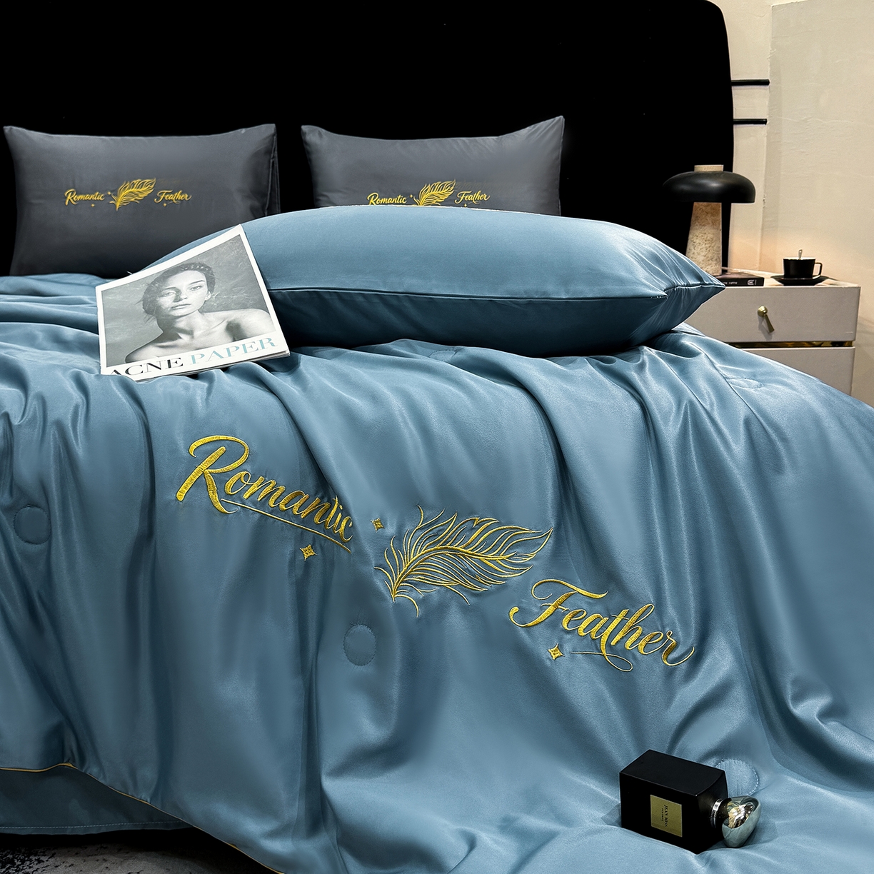 91家纺网 家纺一手货源 找家纺 （总）欢乐季 2026新款A类水洗冰丝羽毛刺绣夏被夏凉被空调被四件套