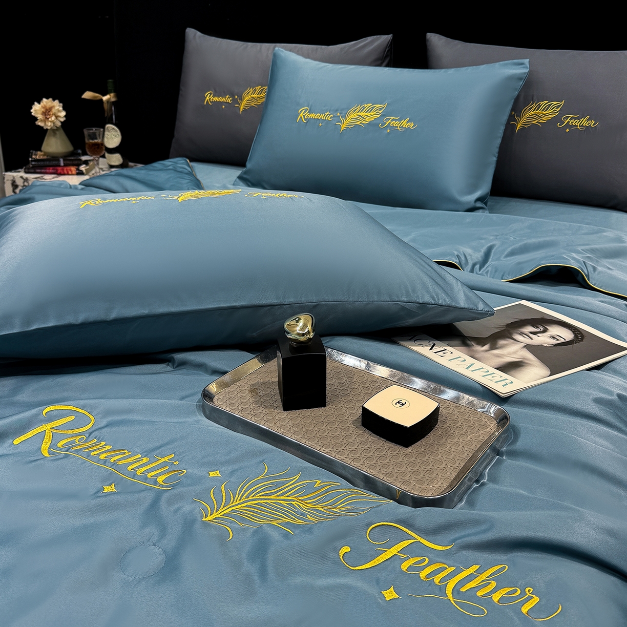 91家纺网 家纺一手货源 找家纺 欢乐季 2026新款A类水洗冰丝羽毛刺绣夏被夏凉被空调被四件套 宾利蓝