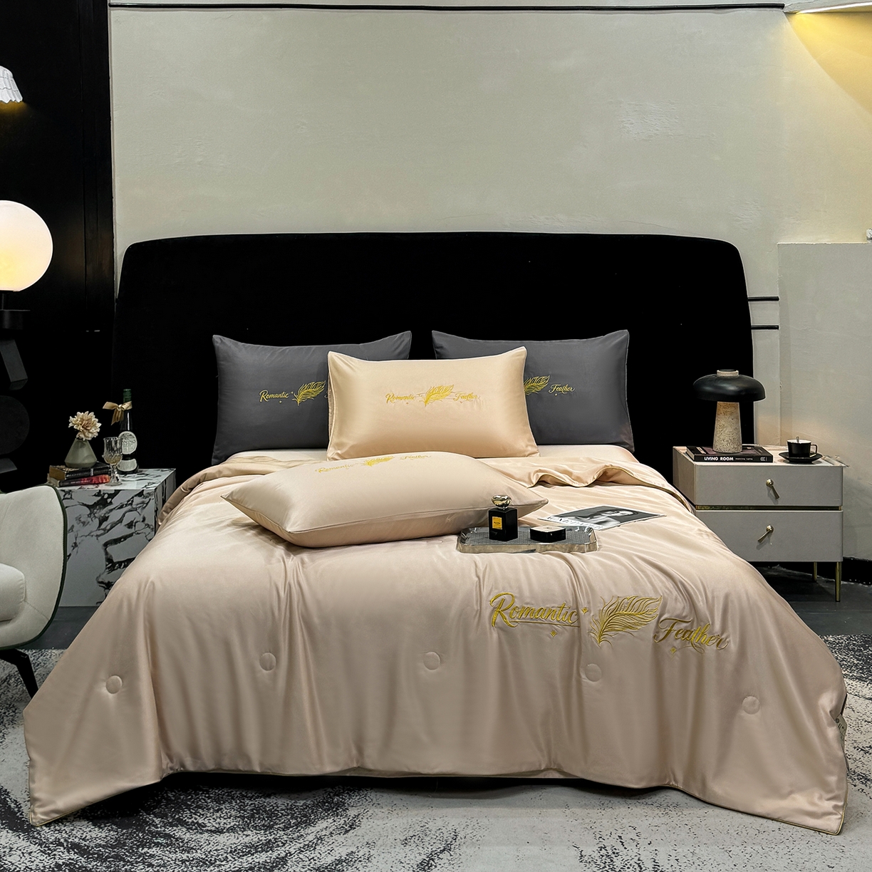 91家纺网 家纺一手货源 找家纺 欢乐季 2026新款A类水洗冰丝羽毛刺绣夏被夏凉被空调被四件套 卡其