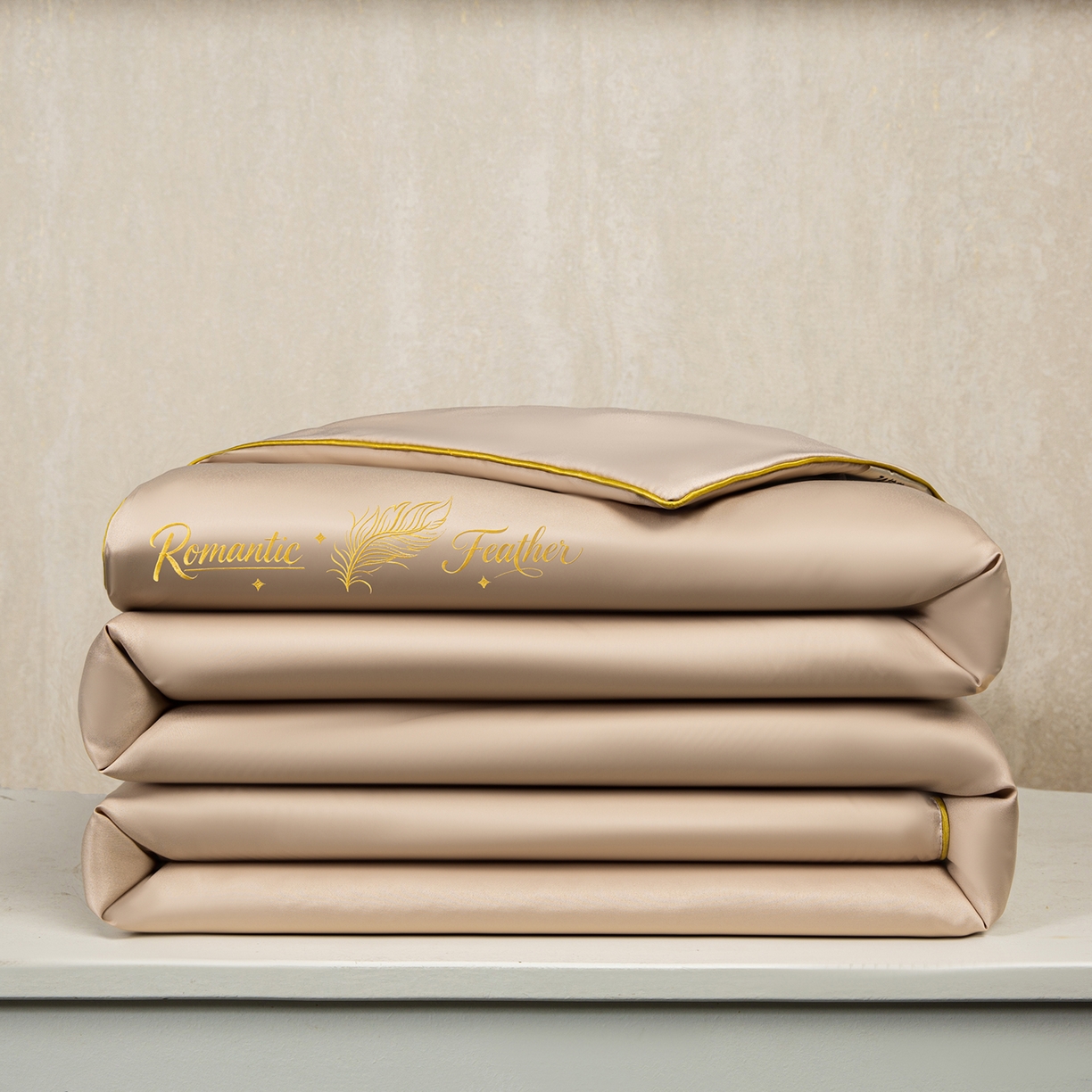 91家纺网 家纺一手货源 找家纺 欢乐季 2026新款A类水洗冰丝羽毛刺绣夏被夏凉被空调被四件套 卡其