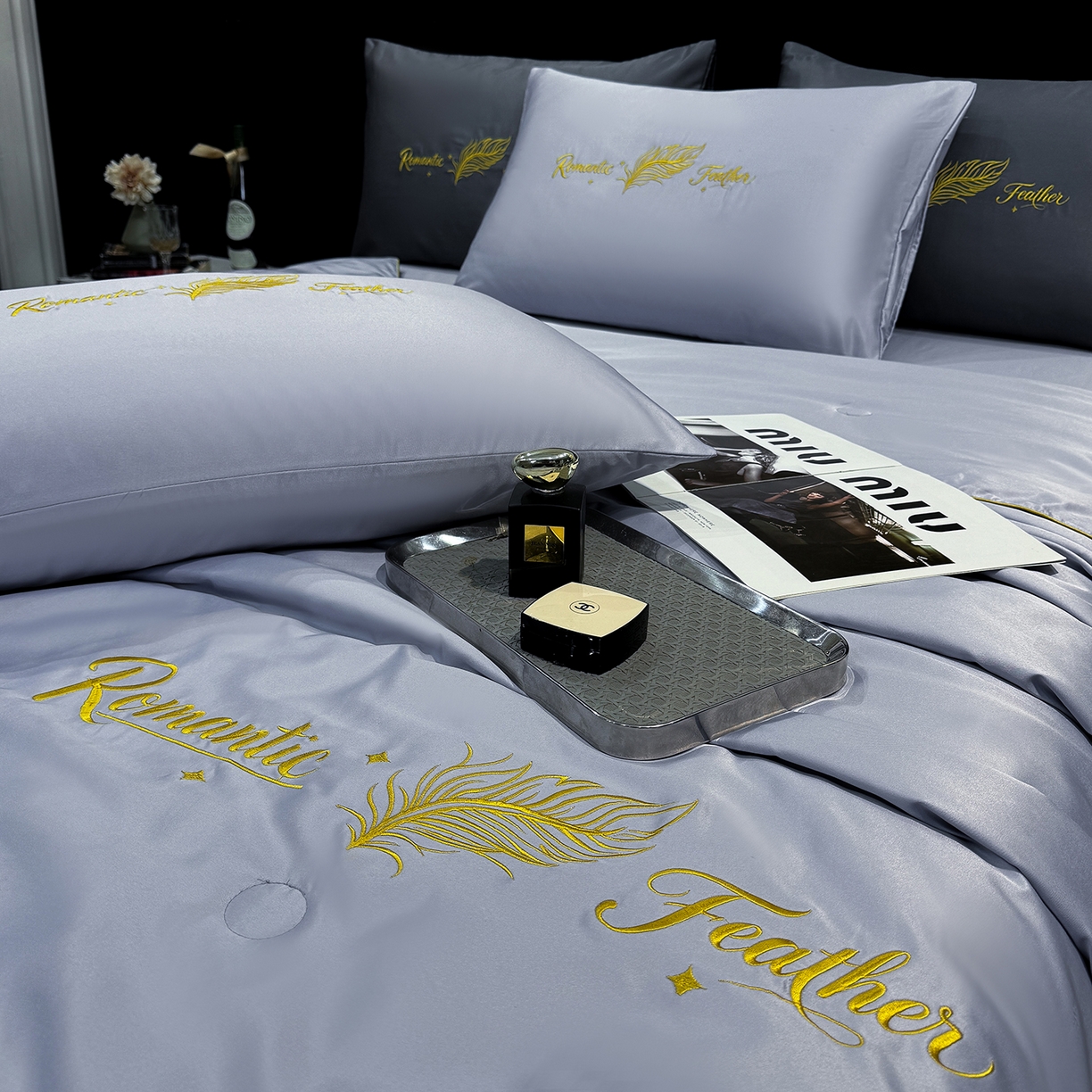 91家纺网 家纺一手货源 找家纺 欢乐季 2026新款A类水洗冰丝羽毛刺绣夏被夏凉被空调被四件套 香芋紫