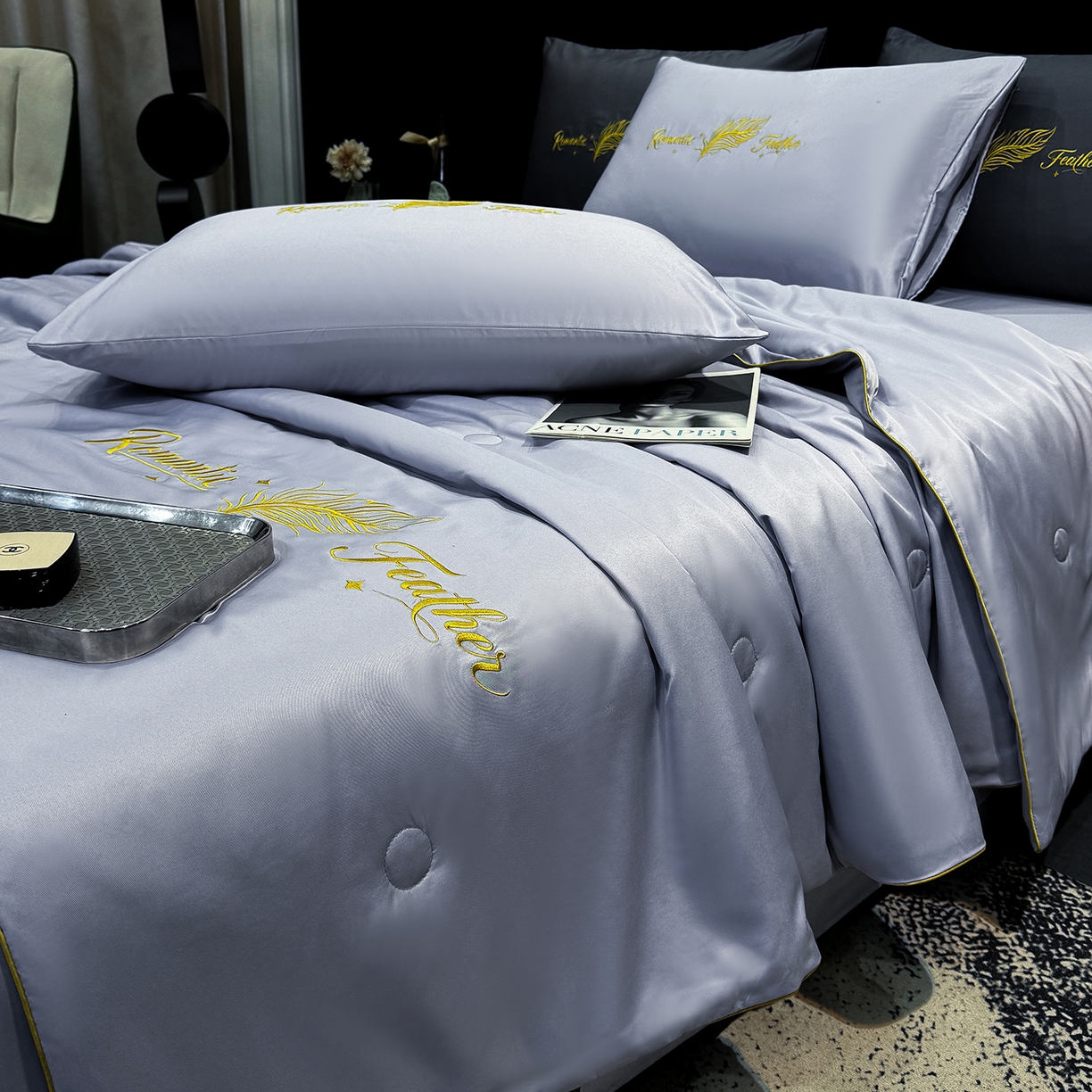 91家纺网 家纺一手货源 找家纺 欢乐季 2026新款A类水洗冰丝羽毛刺绣夏被夏凉被空调被四件套 香芋紫