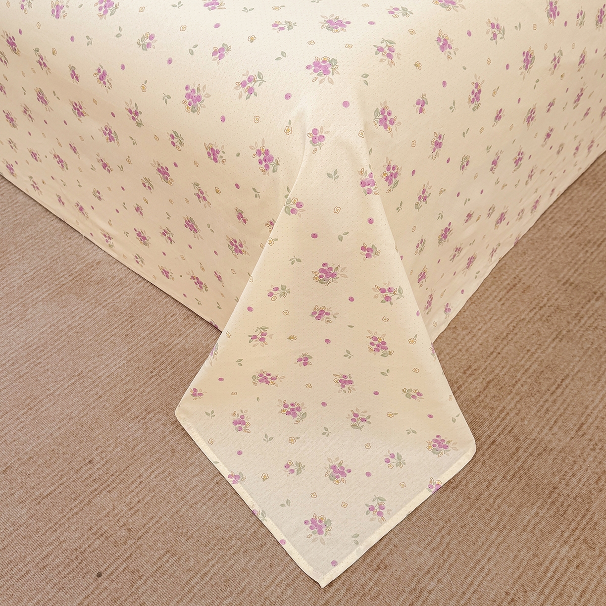 91家纺网 家纺一手货源 找家纺 壹贝家纺 2026新款全棉喷气印花床单系列 紫汀兰