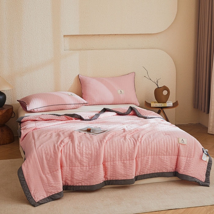 91家纺网 家纺一手货源 找家纺 欢乐季 2026新款A类提花泡泡棉超声波大豆夏被夏凉被空调被 樱花粉