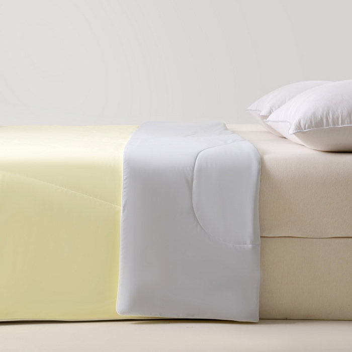 91家纺网 家纺一手货源 找家纺 法芙娜家纺 2026新款双面170克锦氨A类安芯凉感抗菌被被子被芯 柠檬黄