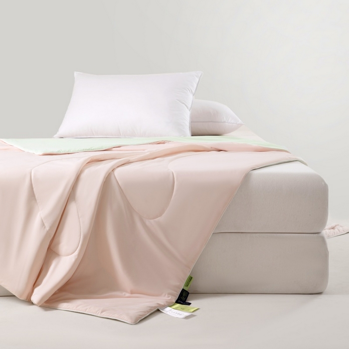 91家纺网 家纺一手货源 找家纺 法芙娜家纺 2026新款双面170克锦氨A类安芯凉感抗菌被被子被芯 藕粉