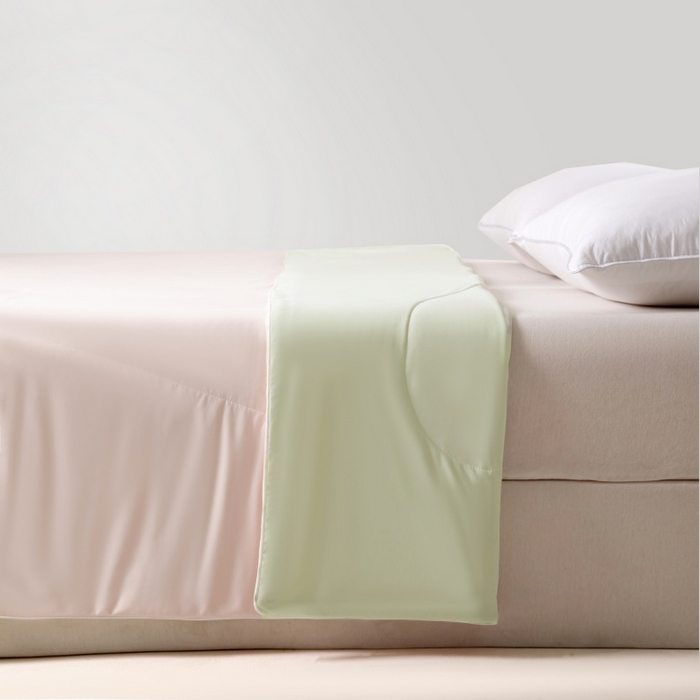 91家纺网 家纺一手货源 找家纺 法芙娜家纺 2026新款双面170克锦氨A类安芯凉感抗菌被被子被芯 藕粉