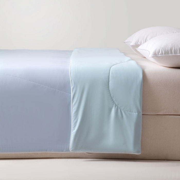 91家纺网 家纺一手货源 找家纺 法芙娜家纺 2026新款双面170克锦氨A类安芯凉感抗菌被被子被芯 天空蓝