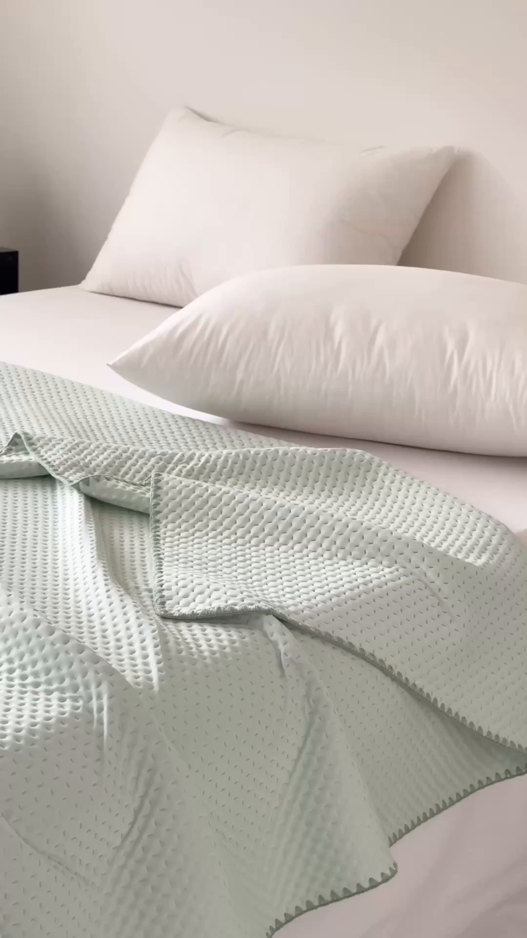 91家纺网 家纺一手货源 找家纺 法芙娜家纺 2026新款双面160克锦纶凉感小冰皮毯 绿色