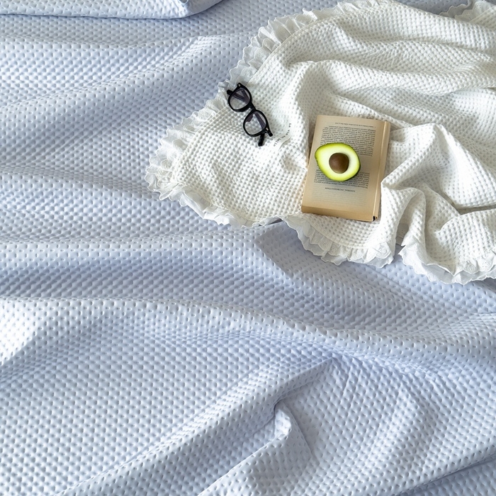 91家纺网 家纺一手货源 找家纺 法芙娜家纺 2026新款双面160克锦纶凉感小冰皮毯 浅灰