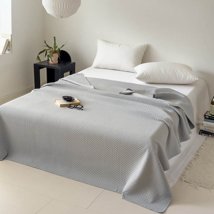 91家纺网 家纺一手货源 找家纺 法芙娜家纺 2026新款双面160克锦纶凉感小冰皮毯 深灰